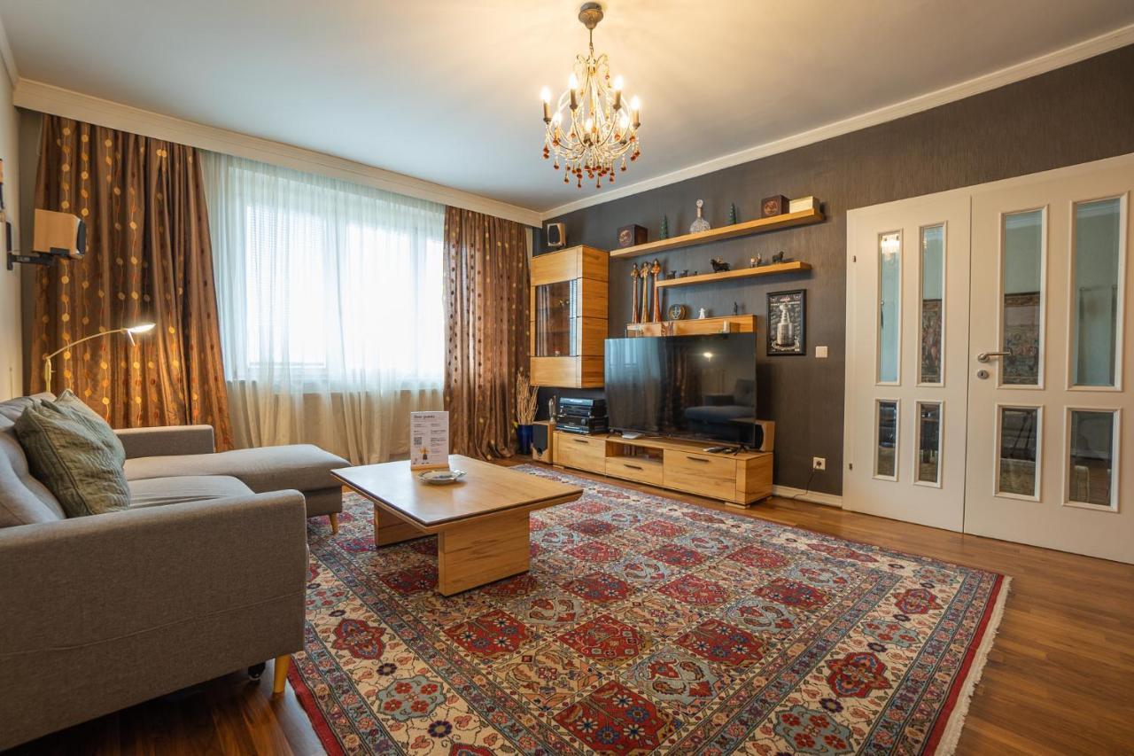 Apartment With A Balcony - 15 Min To City Center Viena Exterior foto