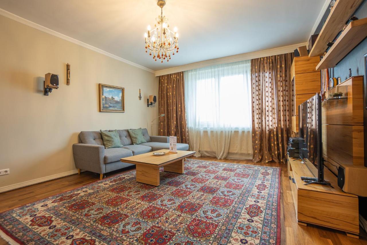 Apartment With A Balcony - 15 Min To City Center Viena Exterior foto