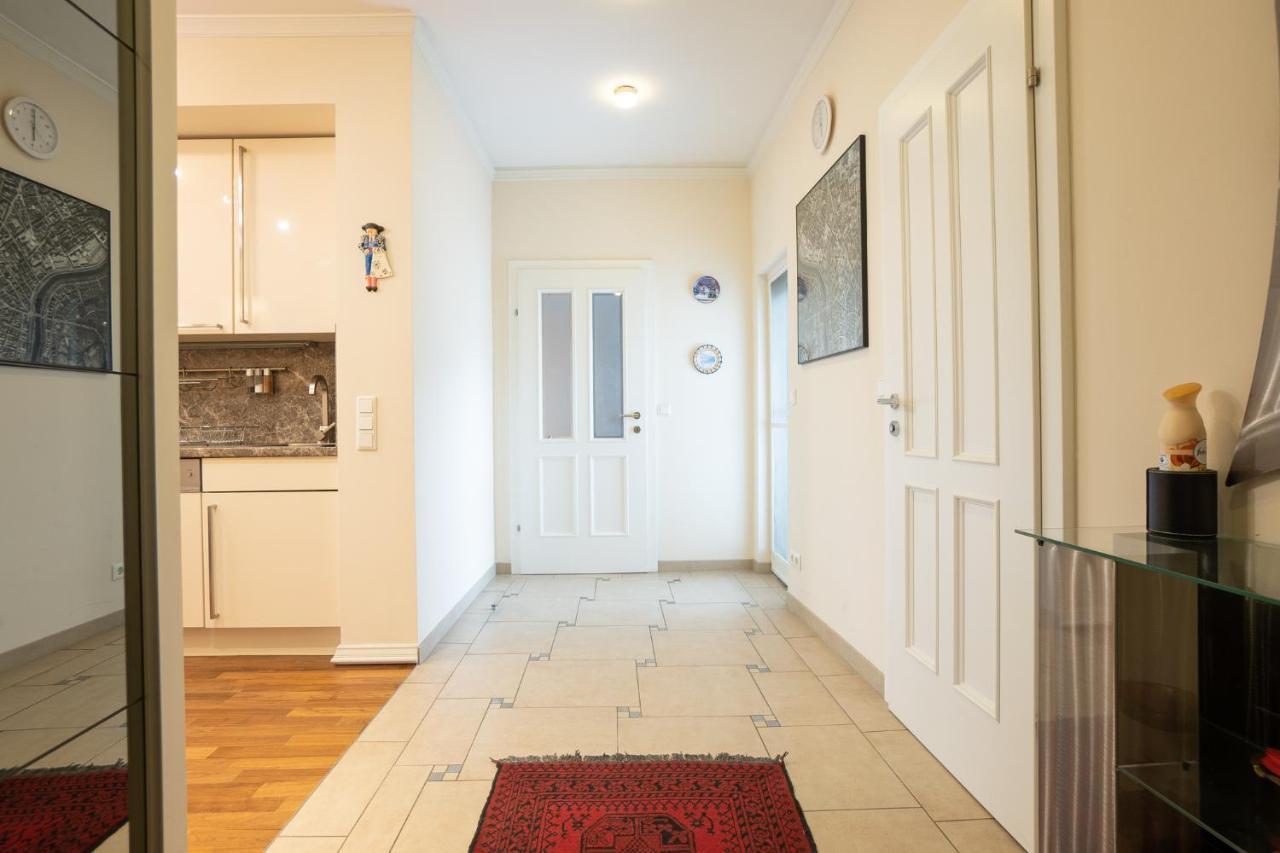 Apartment With A Balcony - 15 Min To City Center Viena Exterior foto
