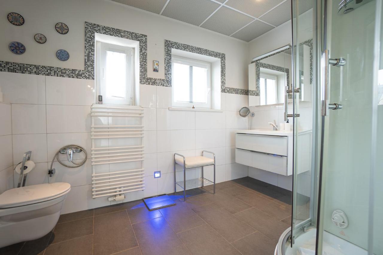 Apartment With A Balcony - 15 Min To City Center Viena Exterior foto