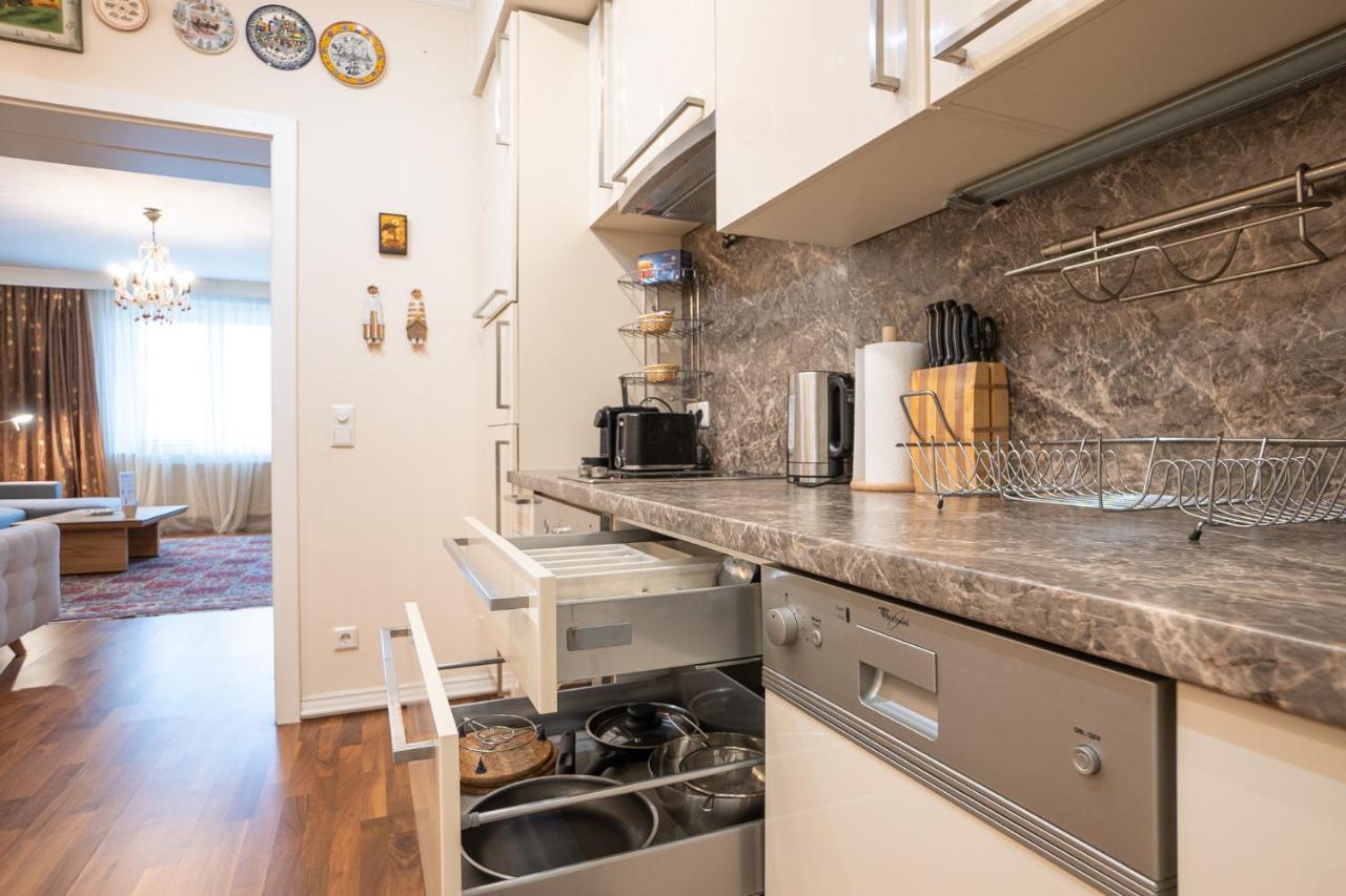 Apartment With A Balcony - 15 Min To City Center Viena Exterior foto
